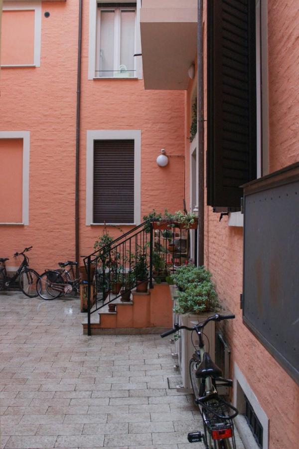 Casa Agape Mazzini-Sant'Orsola Apartment Bologna Exterior foto